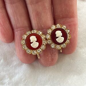 Vintage Coro Cameo Earrings – Gold Tone Rhinestone Screw-Back Clip-Ons, ¾ Inch